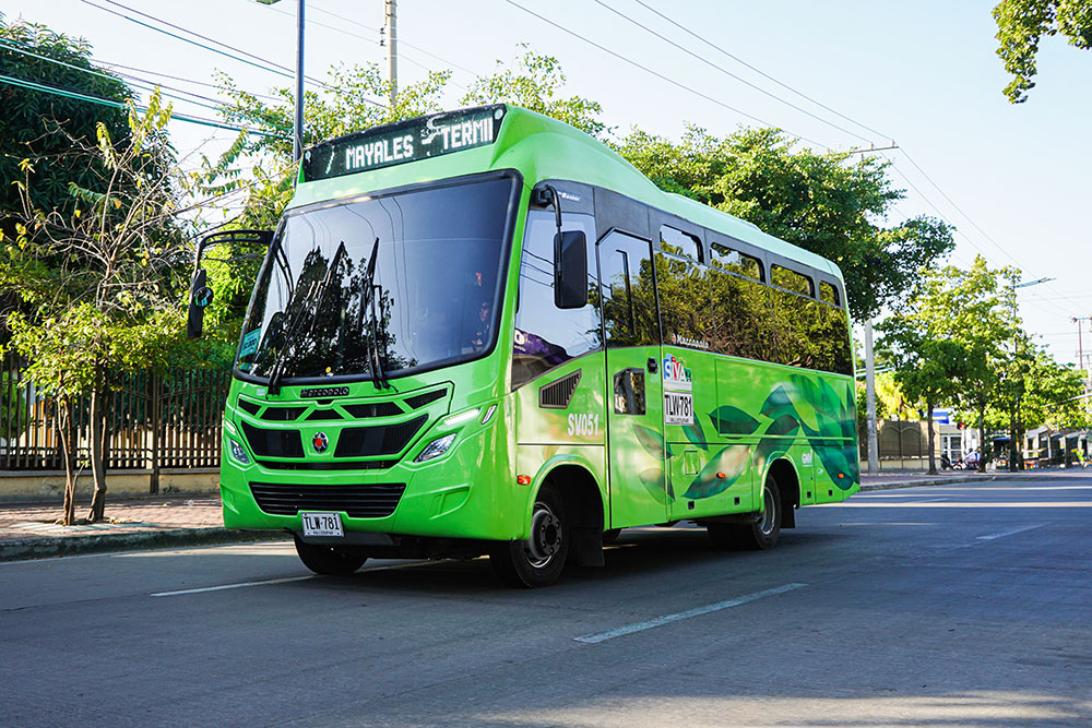 Nuevos cambios temporales en rutas de buses por intervención vial en la Avenida Simón Bolívar