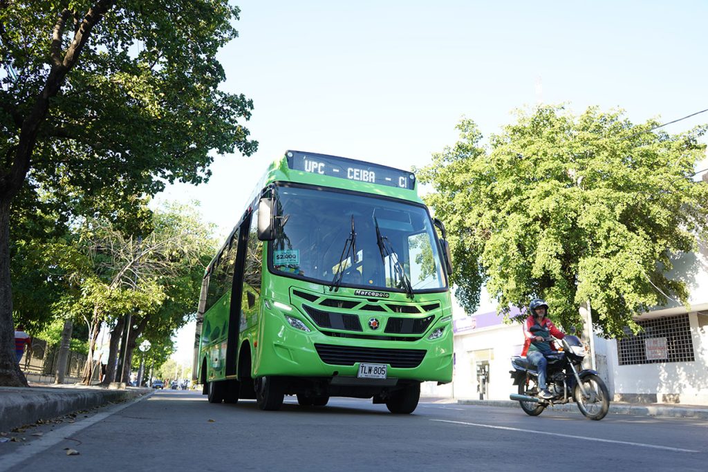 Nuevos cambios temporales en rutas de buses por intervención vial en la Avenida Simón Bolívar